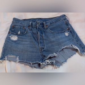 Levi’s 501- jean shorts- size 30 faded, New…
Great condition.